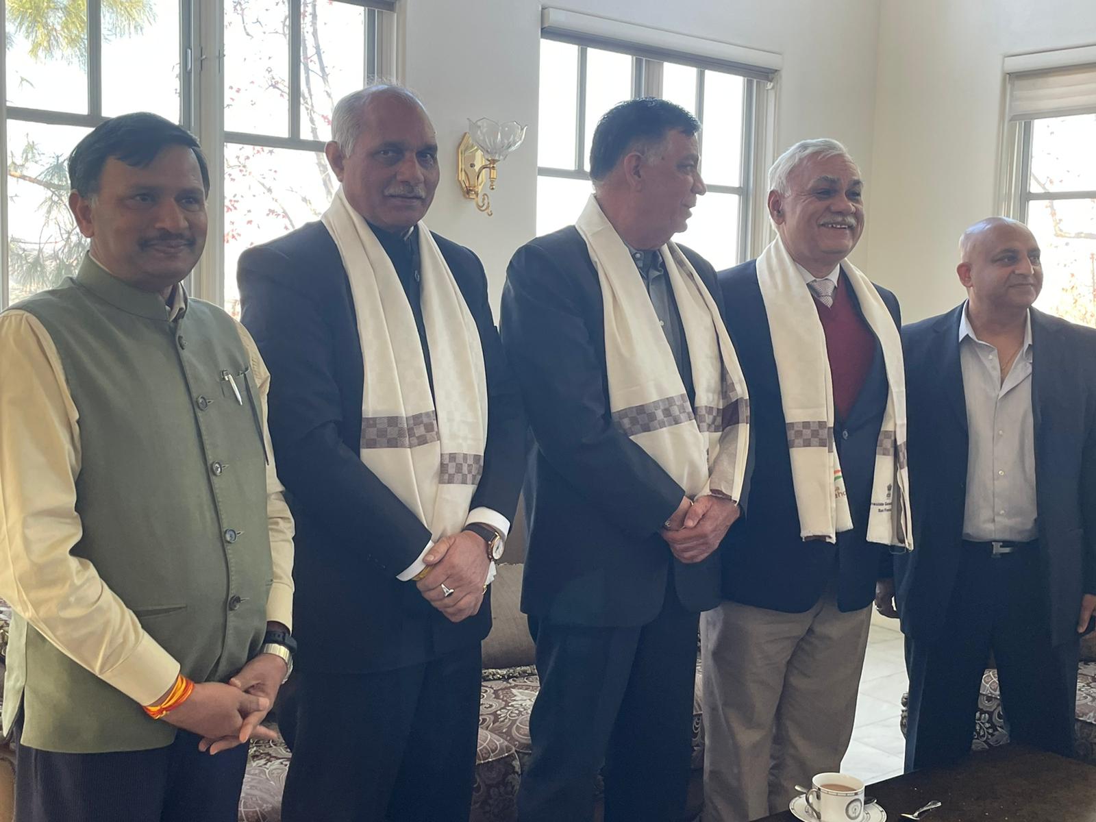 A team of @Invest UP led by Hon’ble Speaker of Legislative Assembly Shri Satish Mahana and Hon’ble Minister of Animal Husbandry Shri Dharmpal Singh, Hon’ble Chief Secretary Shri Durga Shankar Mishra and senior officers from the UP Government were in Los Angeles for a Road Show. The delegation visited the facilities, Film studios & certain industries in Los Angeles and San Diego.  Consul General Dr. T.V. Nagendra Prasad in association with M/s LPH Apparel Inc (Mr. Gaurav Bhargava), hosted an interactive session with entrepreneurs and Venture Capitalists of Indian origin.  Hon’ble Speaker in his address appreciated the contributions of Indian diaspora across the world and that India feels proud about the same.  Hon’ble Chief Secretary Mr. Durga Shankar Mishra detailed the policies and advantages of UP for investments and also the progress achieved during the last few years under the leadership of Hon’ble Chief Minister Yogi Adityanath.  The meeting ended with signing of few Memoranda of 