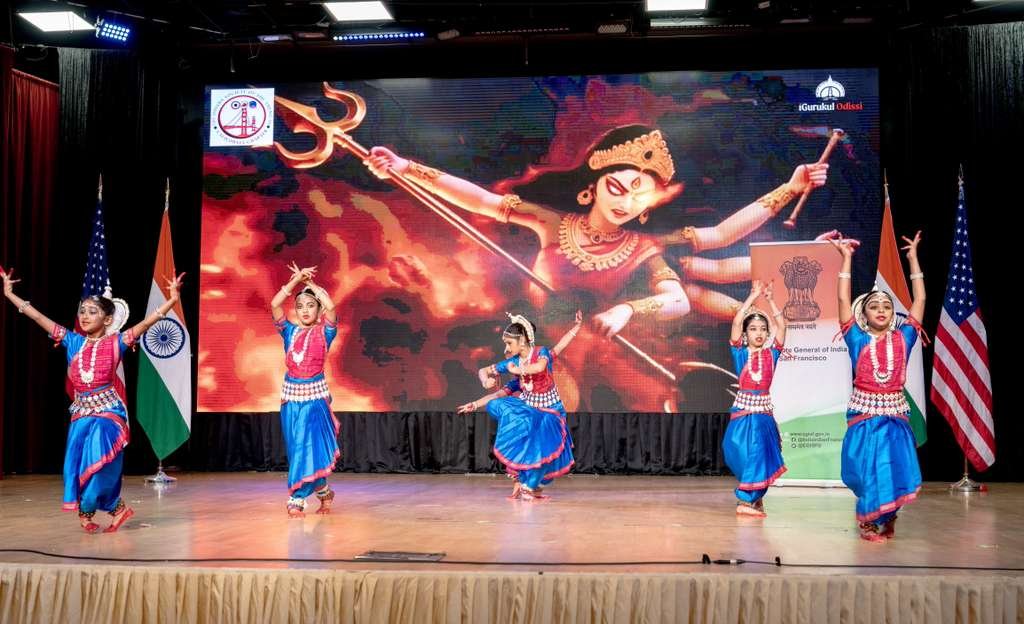 Consulate General of India, San Francisco celebrated Pravasi Bhartiya Divas on 10 January with a vibrant cultural programme. The event was attended by more than 300 members of Indian diaspora in the Bay Area. In his address, Consul General Dr K Srikar Reddy lauded the immense contributions made by Indian diaspora and urged them to encourage younger generations to connect more with India.