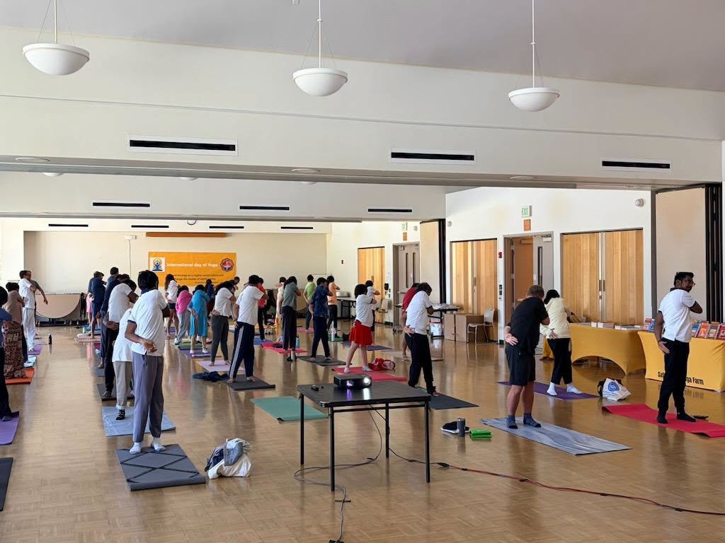 As part of the 12th #InternationalDayofYoga2026 celebrations, the Consulate General of India, San Francisco partnered with Satyananda Yoga Farm (Bihar School of Yoga) and Sunnyvale Community Center on June 20 for a rejuvenating yoga session promoting wellness and harmony, in keeping with this year's theme, “Yoga for Healthy Ageing.”