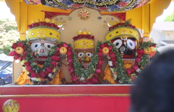 Consul General Dr. T.V. Nagendra Prasad attended the ‘Jagannath Ratha Yatra Utsav’ organized at Fremont Hindu Temple and Jagannath Mandir Fremont on July 11, 2021. The Utsav was well attended and celebrated with the tradition. Fremont Mayor Lily Mei and Fremont district 6 Councilmember Teresa Cox were present on the occasion to celebrate India’s most important annual festival.