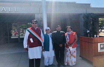 Consul General Dr. T.V. Nagendra Prasad had joined the flag raising ceremony at the Cupertino City Hall marking the 75th Independence Day of India under the aegis of the Cupertino – Bhubaneshwar Sister City Initiative (CBSCI) on celebrating #AmritMahotsav with elected members and Indian community. There was a performance of Indian Classical dance by ‘Narthanalaya’. The Vie-Mayor and Council members congratulated India and Indians. They also hailed India-US relations and plurality in India.