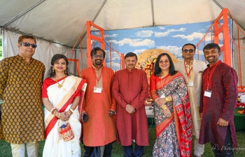 Consul General Dr. T.V. Nagendra Prasad participated in the Durga Puja celebration organised by Agomoni Bay Area in San Ramon, California. Consul General appreciated Mr. Shouvik Ray and his team for the grand ‘Navratri’ Celebration.