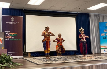 Consul General Dr. T.V. Nagendra Prasad joined the #AzadiKaAmritMahotsav celebrations of the Indian Association of Sacramento (IAS) and witnessed the enthusiastic participation of community members from various walks of life of Sacramento. He particularly thanked Bhaskar Vempati and his team at IAS for celebrating #AmritMahotsav with good participation. He appreciated the presence of local elected members including Elk Grove Mayor Ms. Bobbie Singh-Allen, Folsom City Council Member YK Chalamcherla and Rancho Cordova Council Member Ms. Sireesha Pulipati for joining the celebrations.