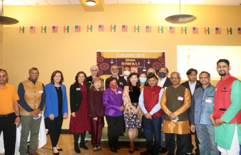 Consul General Amb Dr. T.V. Nagendra Prasad graced the year's closing ceremony of #SewaDiwali along with Mayors, local elected members and volunteers from over 40 organizations #bayarea to rejoice the spirit of Sewa paramo Dharmaha'. He appreciated the initiative particularly the active participation by youth in such an activity of serving the fellow human beings. 