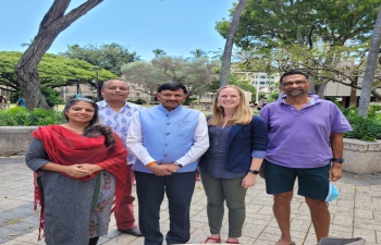 Consul General Dr. T.V. Nagendra Prasad in Honolulu met and interacted with the faculty of Indian origin of the University of Hawaii – Manao campus (UHManao) and discussed the areas of their work, National (New) Education Policy (NEP) of India and holding events under ‘Azadi Ka Amrit Mahotsav’ #AmritMahotsav on the campus etc., He thanked Ms. Sai Bhatawadekar, Dr. Anna Stirr, Mr Ashok Das - Department of Urban & Regional Planning and Prof. Sankaran Krishnan for the very engaging interaction. He looks forward for future engagements with the Center for South Asian Studies at the University of Hawai‘i at Manoa.