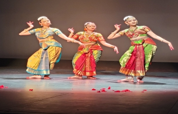 Consul General Dr. T.V. Nagendra Prasad met the legend and Padma Bhushan Raja Radha Reddy founder of Natya Tarangini leading Kuchipudi Dance Institute of India. Classic dance performances of #kuchipudi by young students of Natyra Tarangini were showcased during the event. It was wonderful annual event with tiny tots performing an ancient form originated in Kuchipudi Village in Andhra Pradesh in 1700s. Consul General acknowledged the contribution of Raja Radha Reddy who continues to teach and inspire to preserve and promote this classical dance form. He also appreciated the efforts of Ms. Bhavana Reddy who is running Natya Tarangini in California
