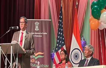 Hon'ble Chief Justice of India Shri N.V. Ramana addressed the Indian community in the Silicon Valley at the India Community Center (ICC) in Milpitas, California. His illuminating talk was highly appreciated by elected members, Mayors, Assembly Members and distinguished Indian community. The event was organized by Association of Indo-American led by Shri Jayaram Komati, a community leader. Ms. Suchitra Ella of M/.S Bharat Biotech was also present on the occasion. Consul General Appreciated contributions of the Indian Community and said honored at the unique opportunity to receive Hon’ble Chief Justice of India. There were over 500 community members in attendance. Mayor Lily Mei, Assembly Member Ash Kalra, local Judicial officers, Vice-Mayors, distinguished community leaders from all the regional organizers were present and appreciated India’s democracy & judiciary