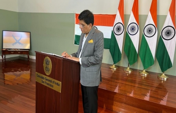 Visit of Shri Piyush Goyal, Hon'ble Minister for Commerce & Industries, Consumer Affairs, Food & Public Distribution and Textiles to #siliconvalley began, with floral tributes at #mahatmagandhi statue overlooking the Pacific in #Sanfrancisco followed by visit to historic Gadar Memorial commemorating Amrit Mahotsav.