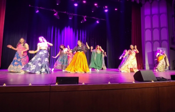 The Association of Indian Students at University of Southern California (AIS USC) in association with the Consulate General of India, San Francisco celebrated the auspicious occasion of Diwali, Rasktriya Ekta Diwas and Azadi Ka Amrit Mahotsav in a grand way at the Bovard Auditorium at the University of Southern California (USC) in Los Angeles. Consul General Dr. T.V. Nagendra Prasad addressed about 1500 students who attended the event. Prominent community member Mr. Kumar Nadadur, Senior Indian origin faculty members including Prof. Bhambri of Business School participated. Students paid tributes #SardarPatel on the occasion of #RashtriyaEktaDiwas. Consul General Prasad appreciated AIS USC President Mr. Ashish and his team for the best efforts. He also commented that the cultural programs reflected the rich and diverse culture of India.