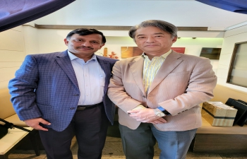 Consul General Dr T V Nagendra Prasad met his Japanese colleague in Los Angeles CG Kenko Sone in Los Angeles during his visit.  They discussed India Japan friendship, cooperation and exchanged views on recent IPEF meeting and scope for joint efforts in Startup sector on Technology and Financing.