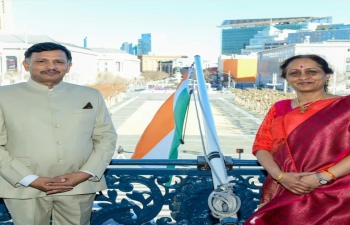 Consul General Dr. T.V. Nagendra Prasad thanked and appreciated Mayor of San Francisco City and County Ms. London Breed for raising the Indian flag at iconic City Hall and lighting the City Hall in tricolour on the occasion of #RepublicDay2023. Several prominent Indians and Board of San Francisco – Bengaluru Sister City initiative were present on the occasion. In their respective addresses both Mayor London Breed and the Consul General Dr. T.V. Nagendra Prasad have underlined strong relations between India & USA and also the contributions of Indian Community in the region.