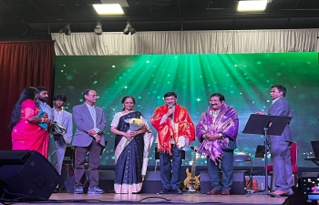 Consul General Dr. T.V. Nagendra Prasad honoured the popular Singer Dr. Mano @ManoSinger_Offl in #Milpitas on completion of 25000 film songs in several Indian languages including Telugu, Tamil, Kannada, Malayalam, Hindi and Odia. Audiences appreciated and enjoyed the concert. Dr. Mano’s voice over to superstar @rajinikanth in #Telugu is admirable.  @Jabardasthshow @AmritMahotsav