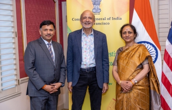 The Consulate General of India San Francisco held ‘Mango Festival’ at @Tajcampton in #SanFrancisco. Popular varieties like Banganpalli & Kesar known for their distinct flavor were on display. Several creative mango dishes were prepared by Chef Thomas from mangoes arrived from India.