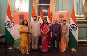 Consul General of India, San Fransisco Dr. Srikar Reddy Koppula and his Wife Prathima engaged in vibrant conversations with the Indian community on the Republic Day Reception held by the Consulate General of India, San Francisco at War Memorial & Performing Arts Centre, San Francisco on January 27th.